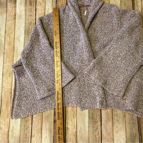 Free People Slouchy BFF Oversized Soft Cardigan Sweater Lavender XS FLAW left - Picture 3 of 8